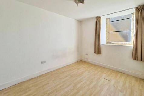 38ea6788-10000379...