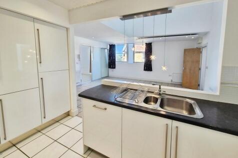 94c3b55a-10000380...