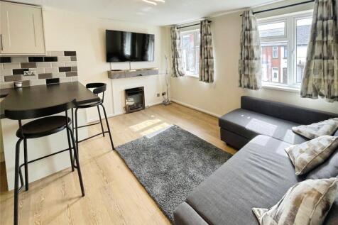 Living Room/Kitchen