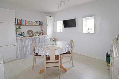 Dining/Family Room