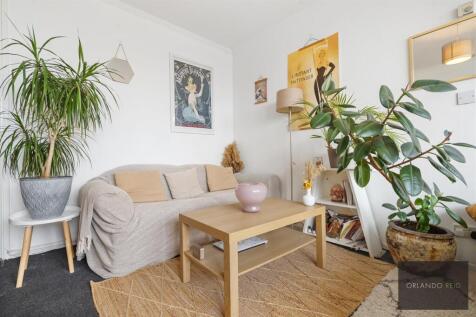 Flat 71, Pinter House SW9 9DX-7.jpg