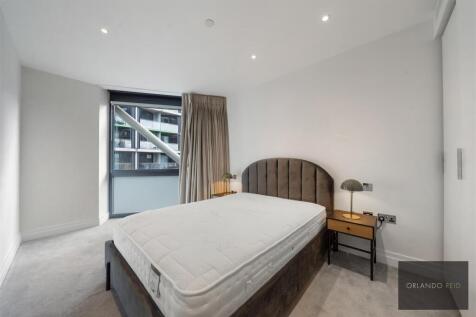 Flat 21, 5 Riverlight Quay SW11 8DX-5.jpg