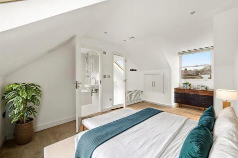 Master-Bedroom.jpg