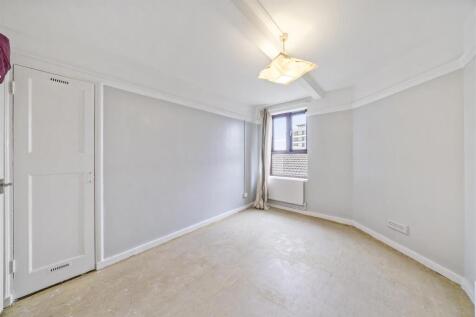 Flat 42, Kintyre Court SW2 4DY-No Watermark-9.jpg