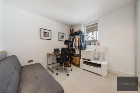 Flat 308, Zachary House SW9 0AF-4.jpg