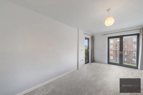 Flat 16, 57 Cowley Road SW9 6BN-10.jpg