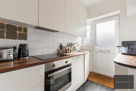 Flat 5, Goodwood Mansions SW9 0XY-9.jpg