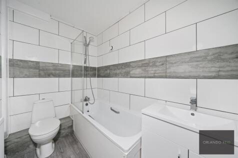 Flat 23, Palm Court SE15 6PB-3.jpg