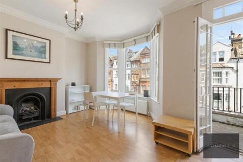 Flat B, 18 Leathwaite Road SW11 1XQ-1.jpg