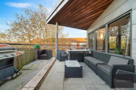Flat 41, Ashfield Court SW9 9BB-11.jpg