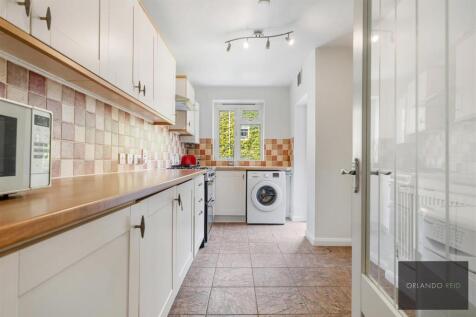 Flat 6, Greenwood House EC1R 4RJ-3.jpg