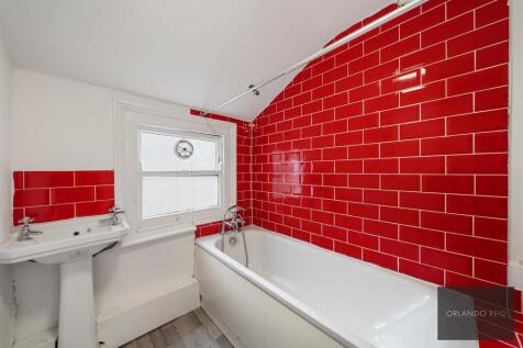TFF, 113 Sugden Road SW11 5ED-3.jpg