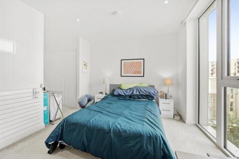 148 Liner House, 2 Royal Wharf Walk - dn9kVkcyaKxB