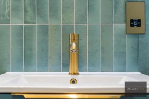 Flat E18, Sloane Avenue Mansions SW3 3JP-9.jpg