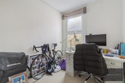 88 Aslett Street SW18 2BQ-11.jpg