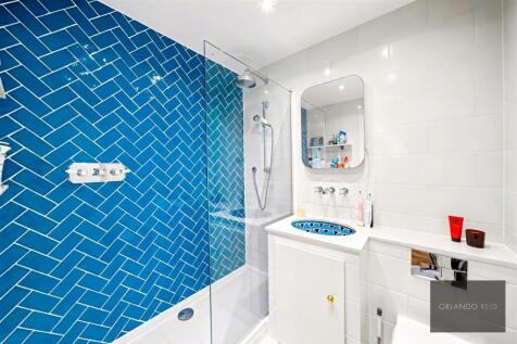 Flat 7, 176 Clapham Road SW9 0LA-3.jpg