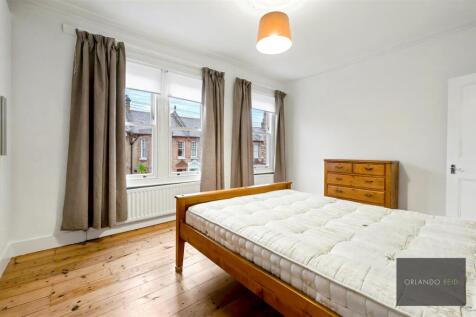 39 Strathleven Road SW2 5JS-20.jpg