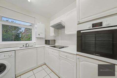 Flat 13, St Anthonys Court SW12 8NS-7.jpg