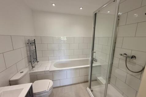 En-Suite 2