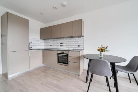Kitchen/Dining Area