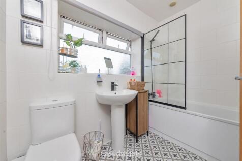 49 Chestnut Drive_14.jpg