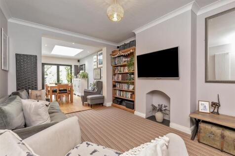 79BeechwoodAve-28 - Copy.jpg
