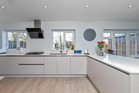 15BlackthornClose-20.jpg