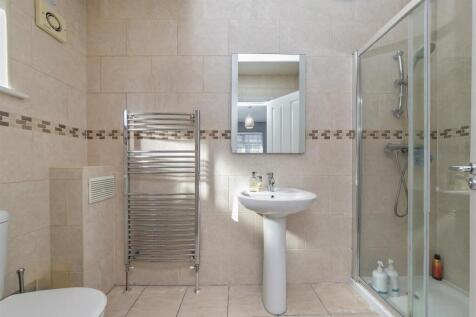 15BlackthornClose-47.jpg