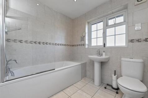 15BlackthornClose-53.jpg