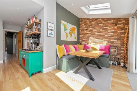 7CrouchHallGardens-32.jpg