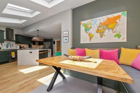 7CrouchHallGardens-34.jpg