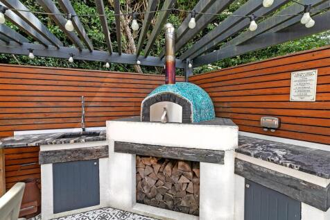 7CrouchHallGardens-62.jpg