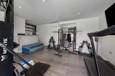 346LondonRoad-83.jpg