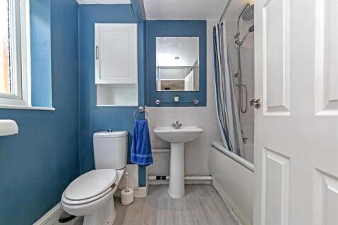 26PinewoodClose-31.jpg
