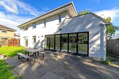 76LindenCres-80.jpg
