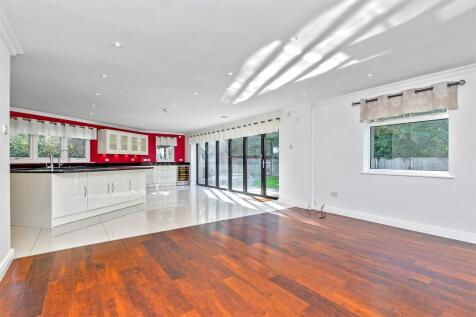 76LindenCres-13.jpg