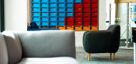 lobby-area-767x36...
