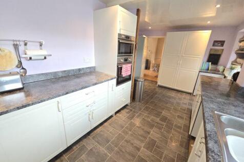 Kitchen Additional Image 