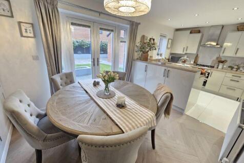 Dining Room/Kitchen