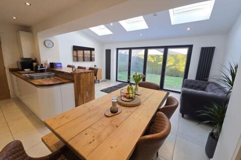 Kitchen/Dining/Family Room