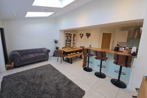 Open Plan Kitchen/Dining/Family Room