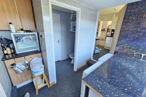 Utility Room Additional Image