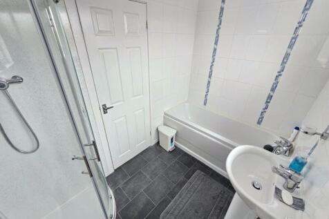 Bathroom Additional Image