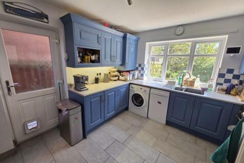 Kitchen Additional Image