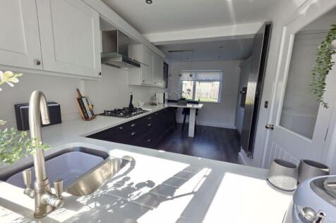 Kitchen Additional Image 