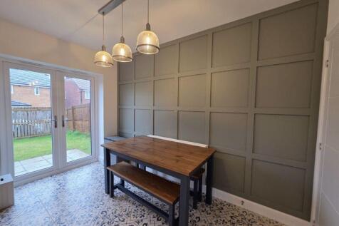 Dining/Breakfast Area