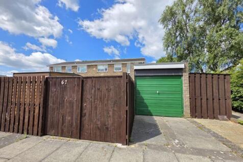 Garage/Driveway