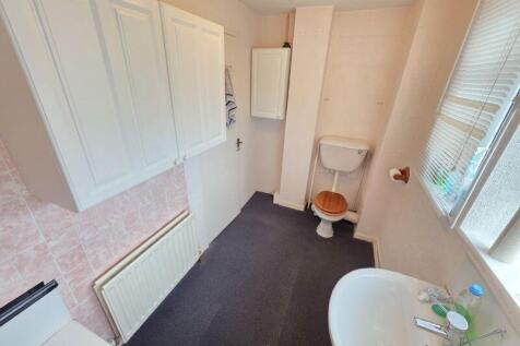 Bathroom Additional Image