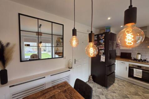 Dining Area Additional Image