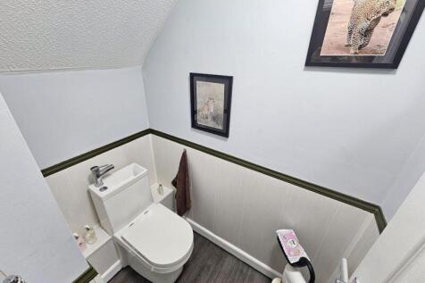 Downstairs Cloakroom